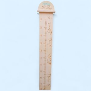 Medidor infantil de madera personalizado